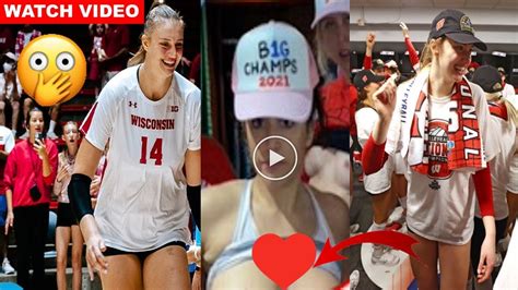 wisconsin badgers volleyball nudes|Wisconsin Volleyball Teams Nude Locker Room。